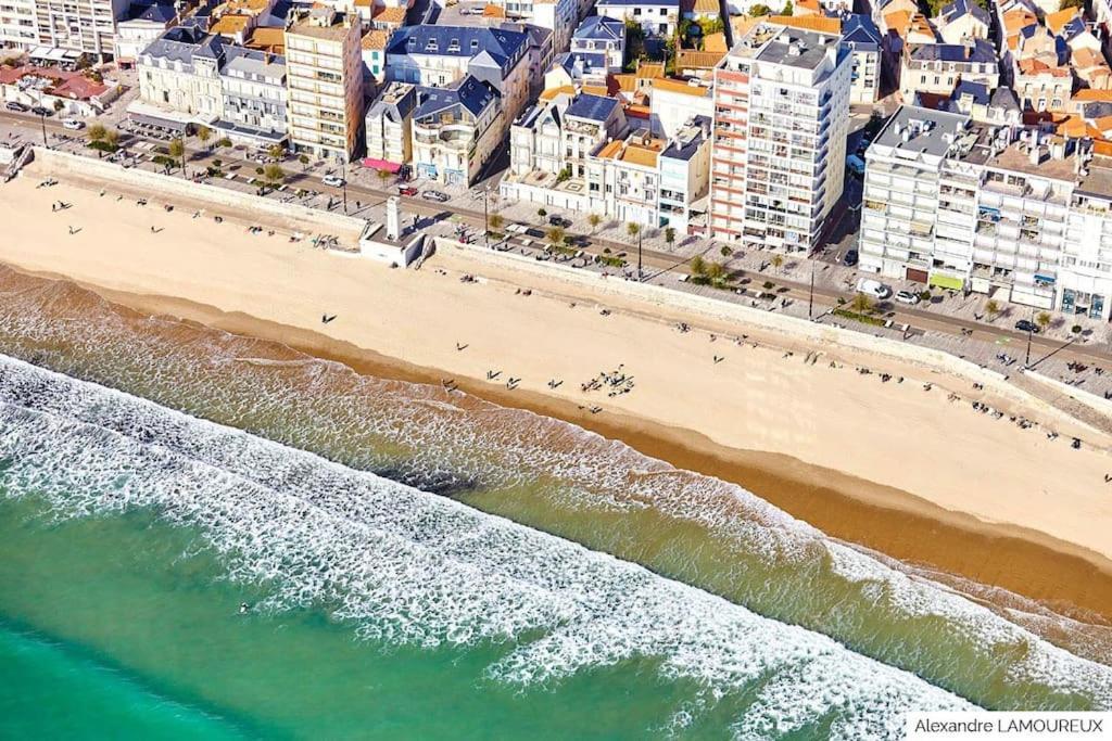 Le Petit Cote Ouest - Appt Dans Les Pins Pres De La Plage เลส์ซาบล์-โดล็อนน์ ภายนอก รูปภาพ